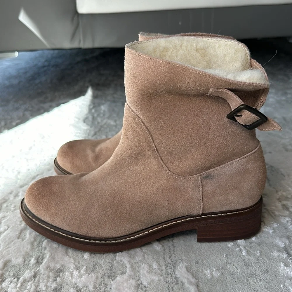 Kelsi Dagger booties, genuine suede and wool, size 7.5 - Picture 3 of 5